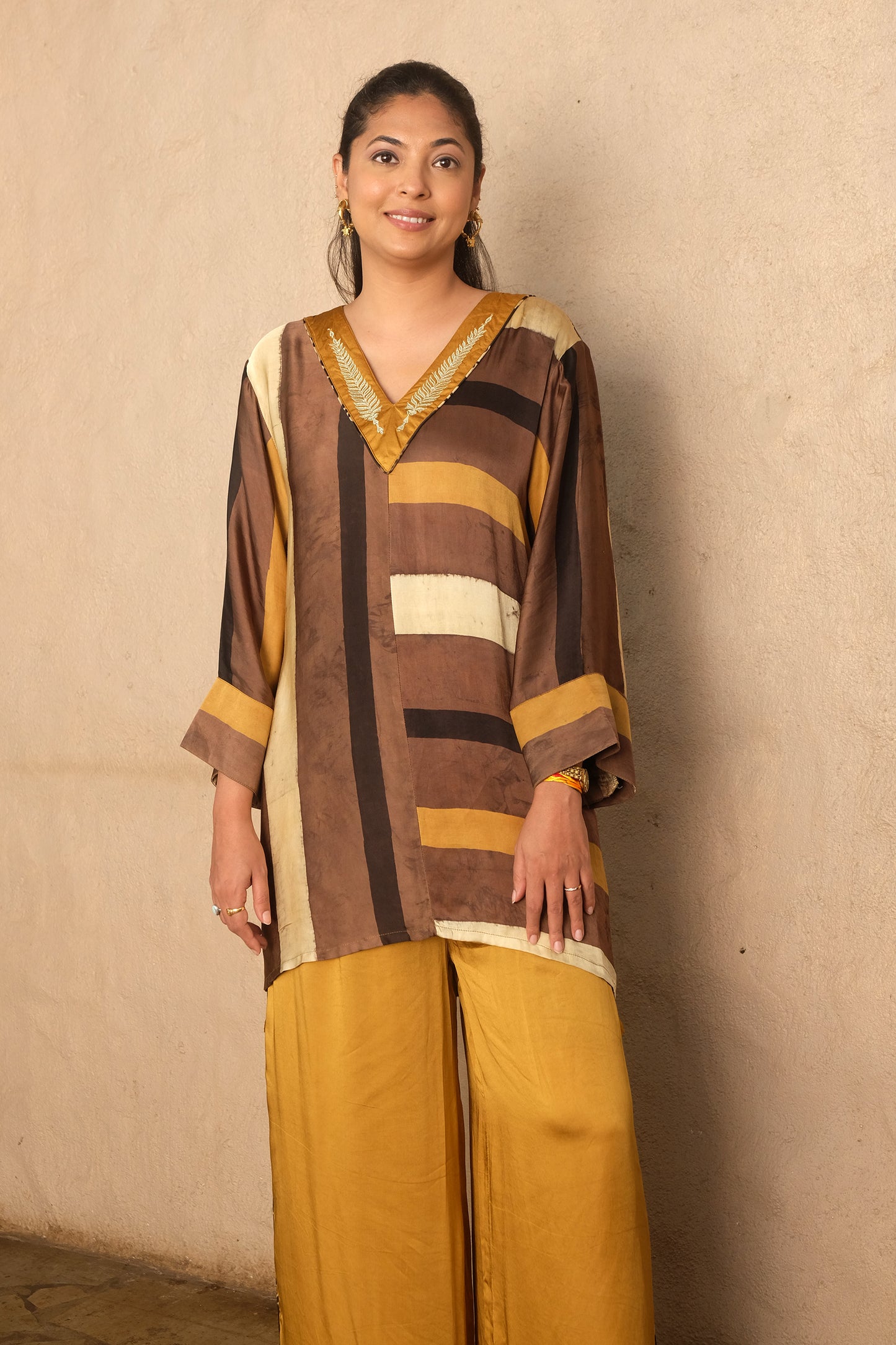 Sujan Ajrakh Set